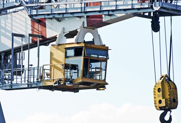 Port crane with cab