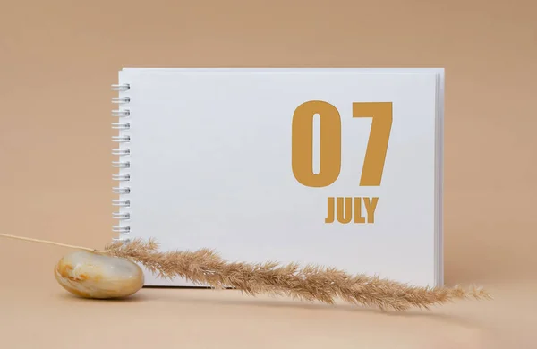 July 07Th Day Month Calendar Date White Blank Sheet Notepad — Stock Photo, Image