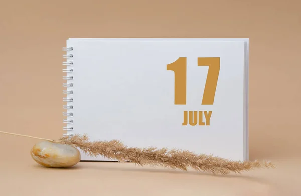 July 17Th Day Month Calendar Date White Blank Sheet Notepad — Stock Photo, Image