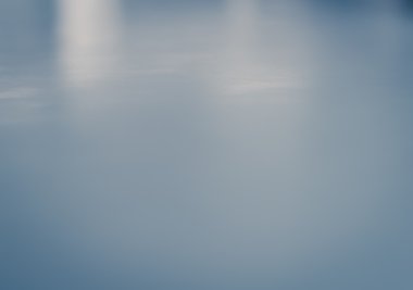 Boş mavi degrade beyaz arka plan