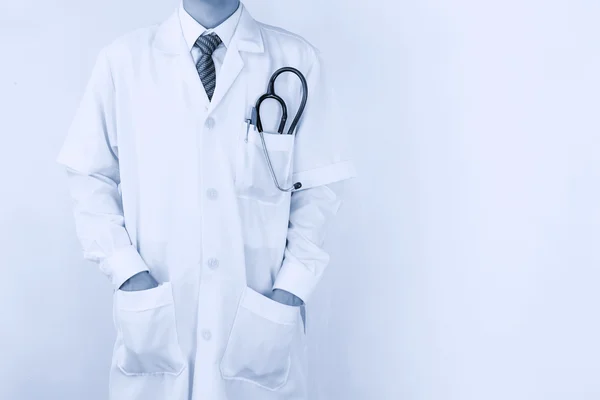 Suddig av manliga läkare med stetoskop — Stockfoto