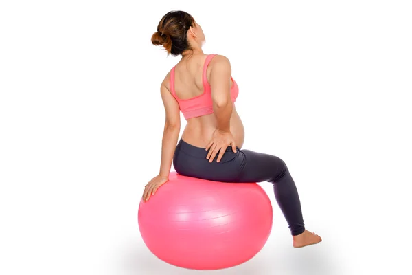 jimnastik topu ile hamile kadın