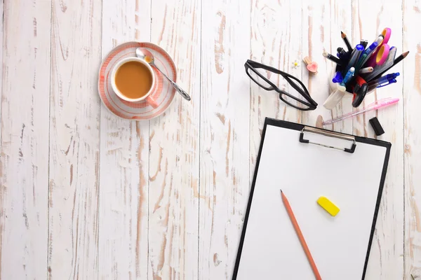 Coffee with notepad and pen — Stock Photo, Image