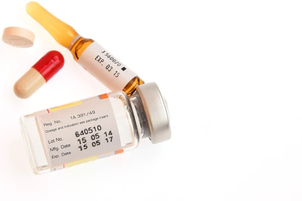 Expire Date label on medicine vial ampule — Stock Photo, Image