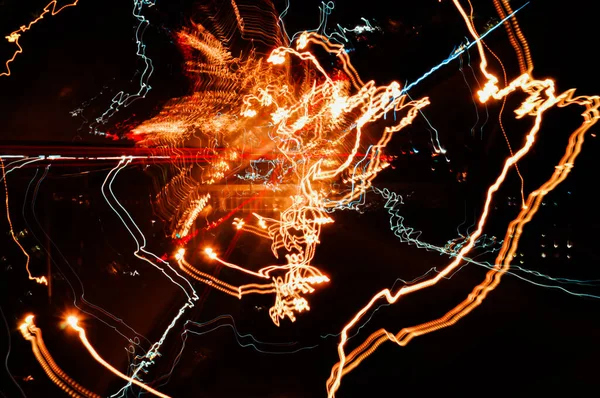 도시의 불빛과 자동차 전조등의 도시의 고속도로 추상적 — 스톡 사진