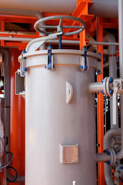 Petrol ve gaz sanayi basınçlı hava alıcıları ya da depolama gemi