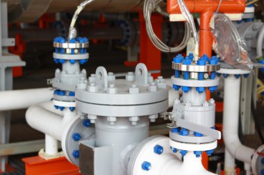 Petrol ve doğal gaz boru hattı valfleri ile işleme