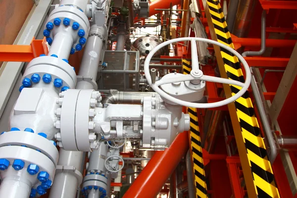 Petrol ve doğal gaz boru hattı valfleri ile işleme