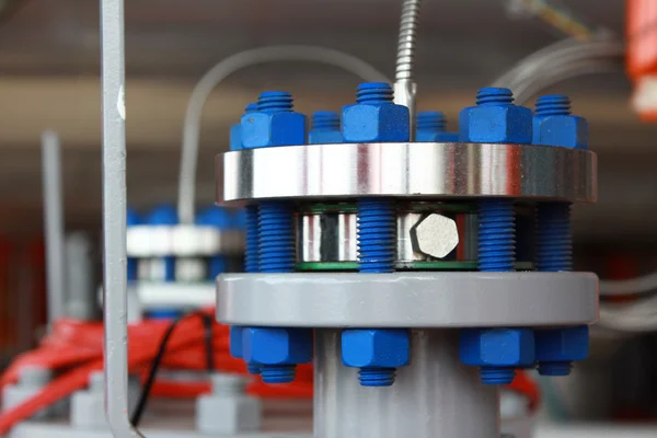 Saplama civata ile petrol ve doğal gaz boru flanş