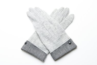 Yün örme eldiven beyaz arka plan üzerinde