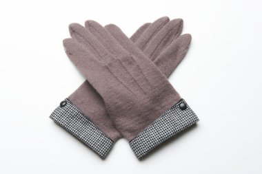 Yün örme eldiven beyaz arka plan üzerinde