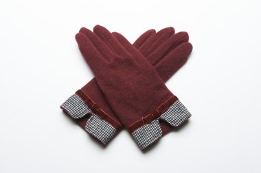 Yün örme eldiven beyaz arka plan üzerinde