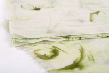 Çin tarzı desen kumaş eşarplar yaptı