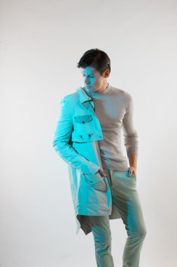 yakışıklı erkek modeli