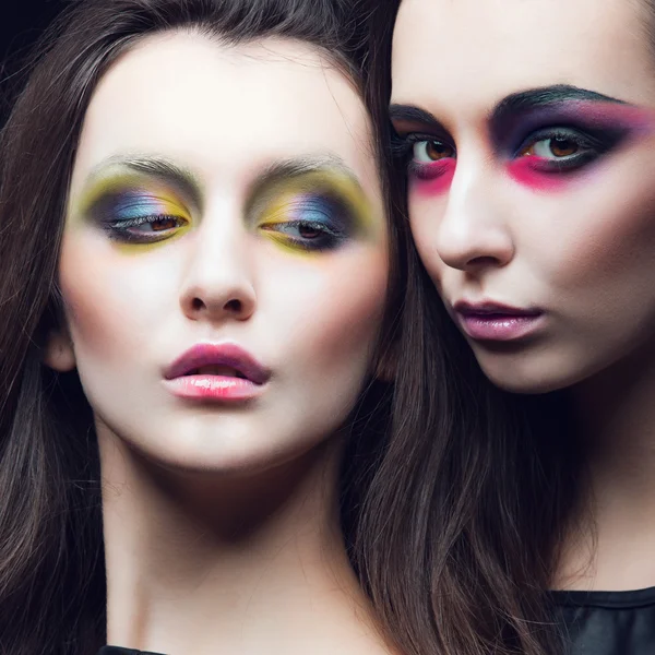 Two beautiful young girls twins — Stock Photo, Image