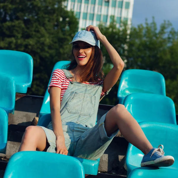 Stijlvol vrouw portret — Stockfoto