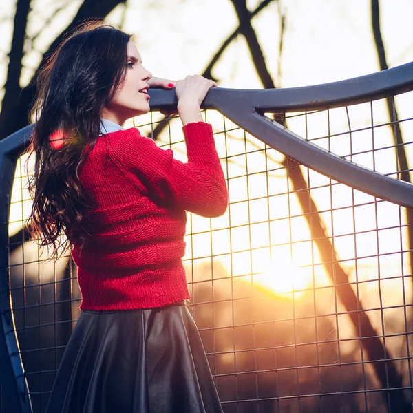 Beautiful young girl — Stock Photo, Image