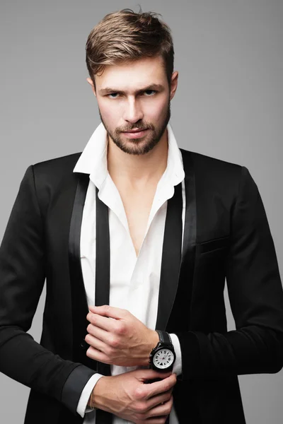 Fashion man in suit — Stock Photo, Image