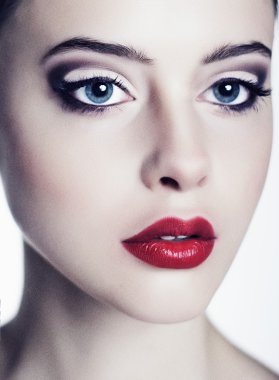 güzel makyaj kadınla