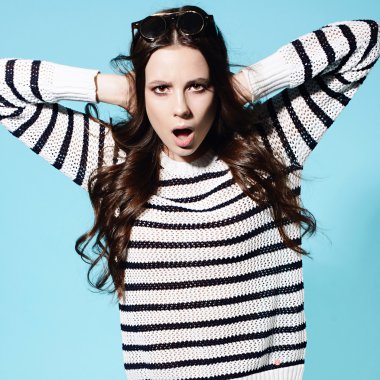 güzel esmer kadının yüzü