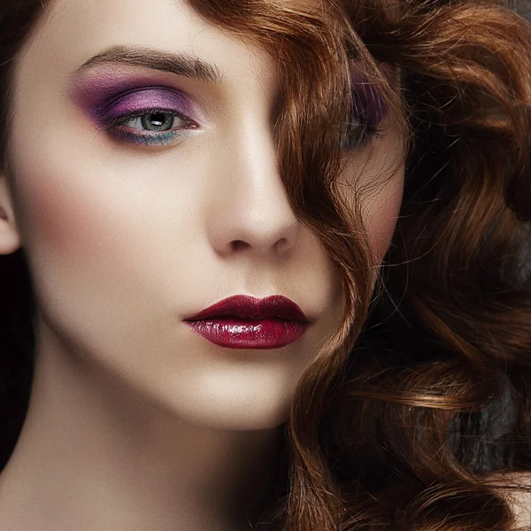 Girl  with red curly hair — Stock Photo, Image