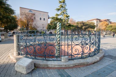 Hipodrom serpantin sütununda