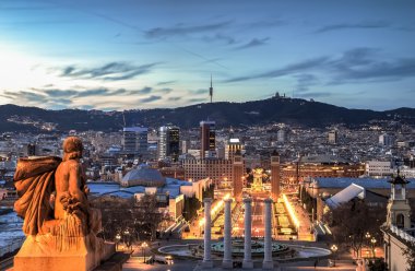 Mavi saatte, İspanya Barcelona