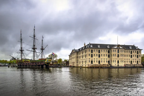 Nationaal Scheepvaartmuseum in amsterdam, Nederland — Stockfoto