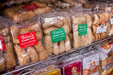 Tagaytay, Cavite, Filipinler - Aralık 2020: Binan, Laguna 'dan Susam Rolls.