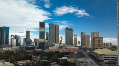Mandaluyong, Metro Manila, Filipinler- Wack Wack Village 'da görülen Ortigas Skyline.