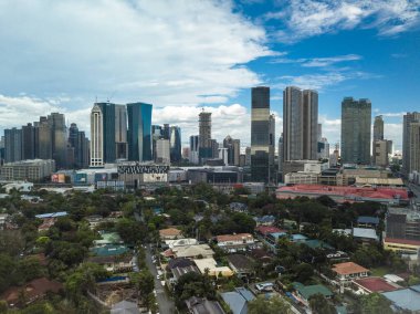 Mandaluyong, Metro Manila, Filipinler- Wack Wack Village 'da görülen Ortigas Skyline.