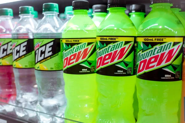 Manila Philippines Mountain Dew Sale Open Air Cooler Supermarket Regular — Stock Photo, Image