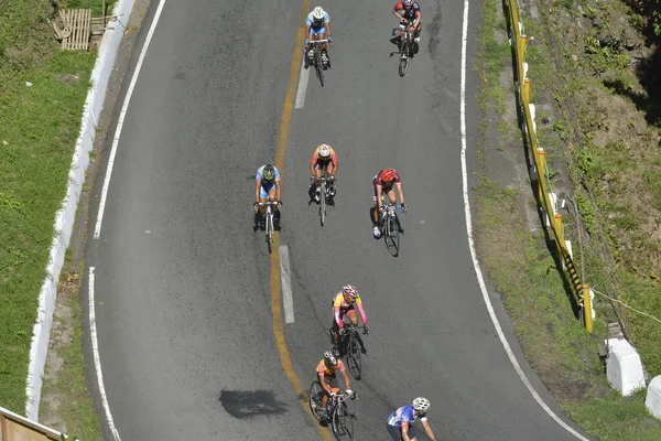 Atimonan Quezon Philippines June 2015 Group Professional Cyclists Race Highway — Fotografia de Stock