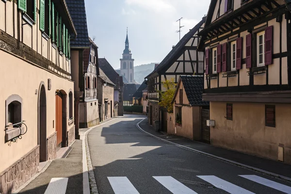 Street with half-timbered houses in the village of Andlau on a sunny autumn day,  Alsace, France — Stock Photo, Image