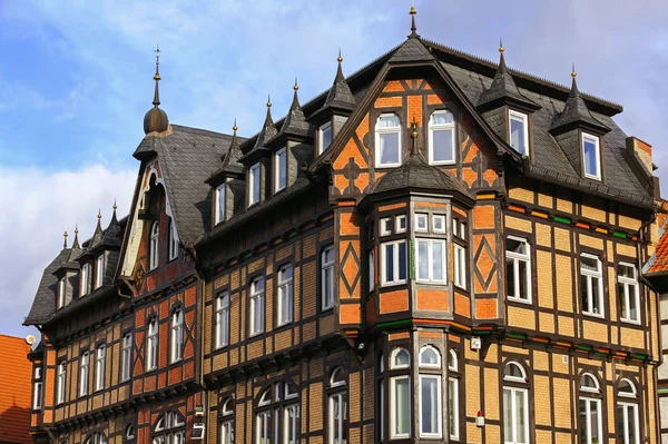 Bella casa fachwerk sulla Piazza del Mercato a Wernigerode, Germania — Foto Stock