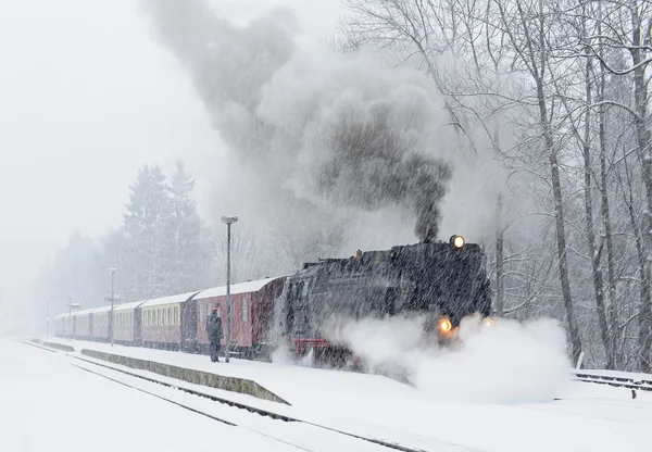 Dampflokomotive bereit für den Winter auf den Brocken, Deutschland — Stockfoto