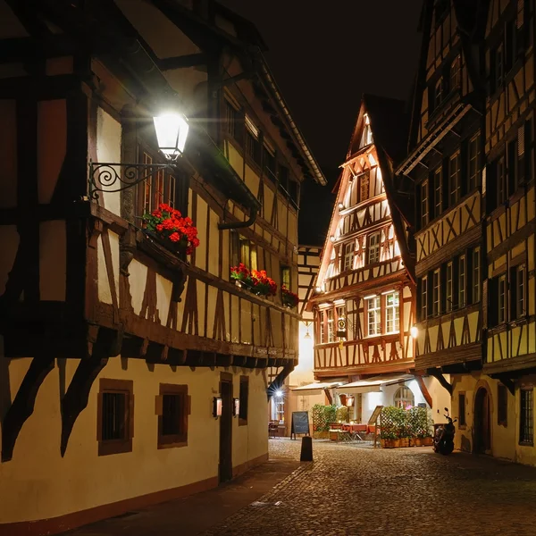 Night view of the historic district of "Petite France" in Strasbourg, France — Stock Photo, Image