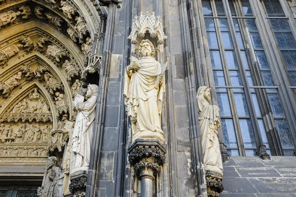 Decorazione dell'ingresso principale della Cattedrale di Colonia, Germania — Foto Stock