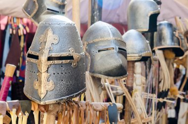 Ortaçağ şövalyesinin zırhı.