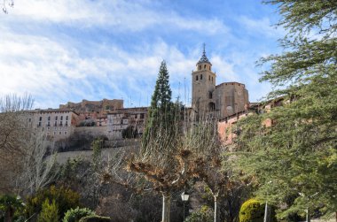 Albarracin, ortaçağ terracotte Köyü İspanya