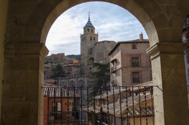 Albarracin, ortaçağ terracotte Köyü İspanya
