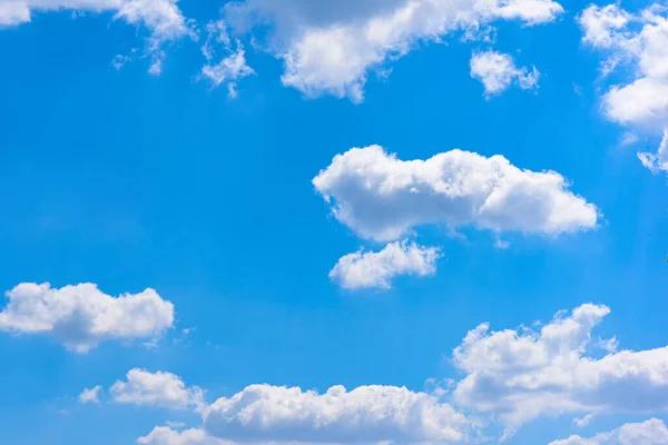 Hermosas Nubes Cirros Cielo Panorámico Color Vibrante Con Nubes Día — Foto de Stock