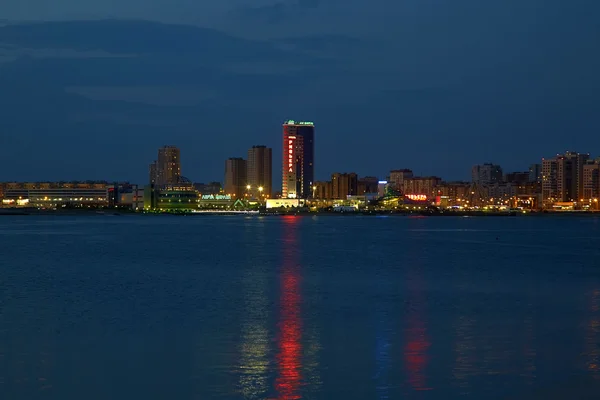 Night Kazan. Kazanka River. Embankment — Stock Photo, Image