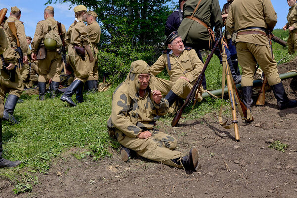 Северный Кавказ. Фестиваль 2021. Битва за Кавказ. Историческая реконструкция. Отдых солдат Советской Армии.