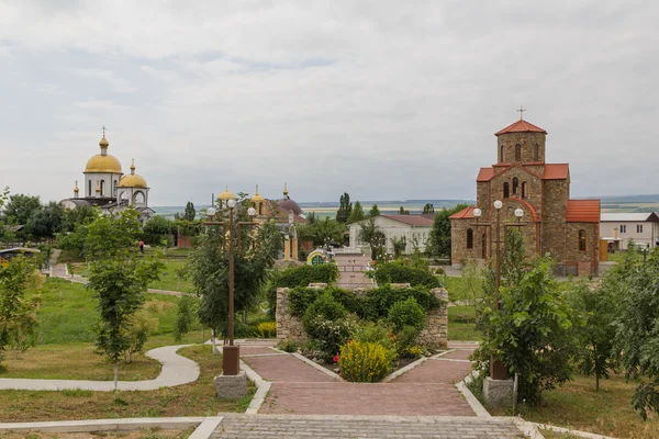 Complejo de la iglesia de Pedro y Pablo . — Foto de Stock