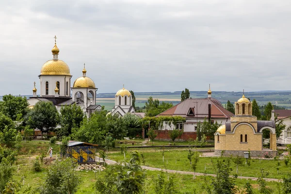 Церковь Петра и Павла. Церкви и часовни . — стоковое фото