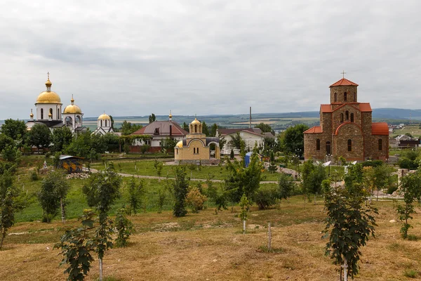 Церковный комплекс Петра и Павла . — стоковое фото