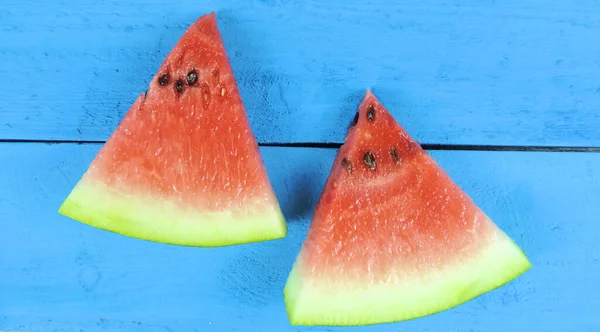 Watermeloen Plakjes Blauwe Houten Ondergrond Vruchten Versheid Zomerconcept — Stockfoto