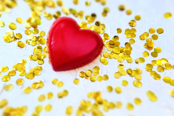 Розмите Червоне Серце Золоте Конфетті Святковий Фон — стокове фото