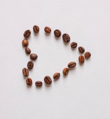 kalp şeklinde kahve çekirdekleri